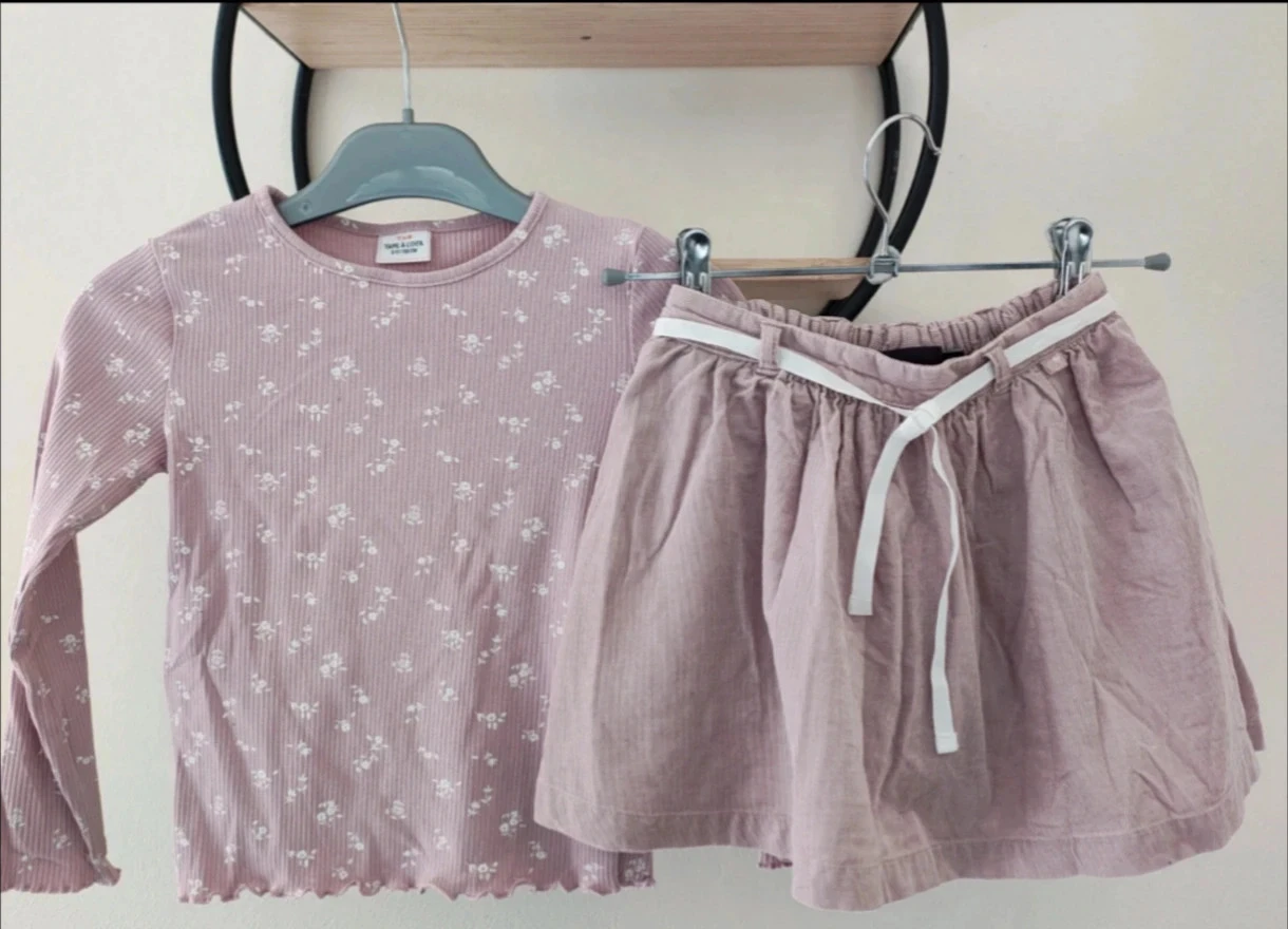 5 ans ensemble côtelé Teeshirt tape a l'oeil et jupe sergent major